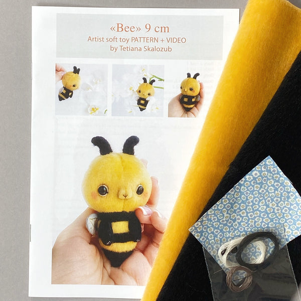 Bee - Sewing KIT,  bumble bee pattern, stuffed toy bee, bee tutorials, soft toy diy, stuffed animal pattern craft kit for adults TSminibears