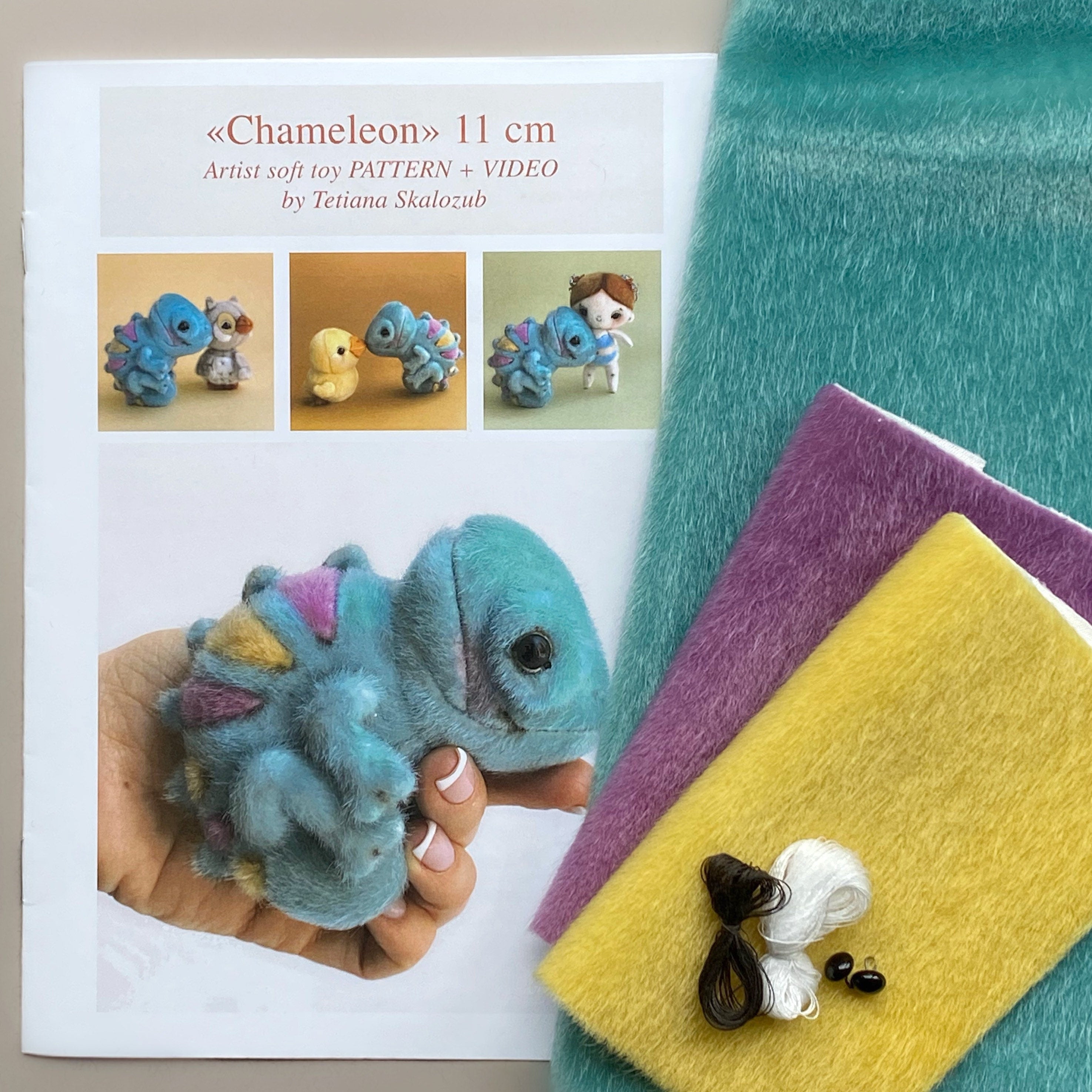 Chameleon - Sewing KIT, artist pattern, stuffed toy tutorials, diy a gift, soft toy diy craft kit for adults TSminibears