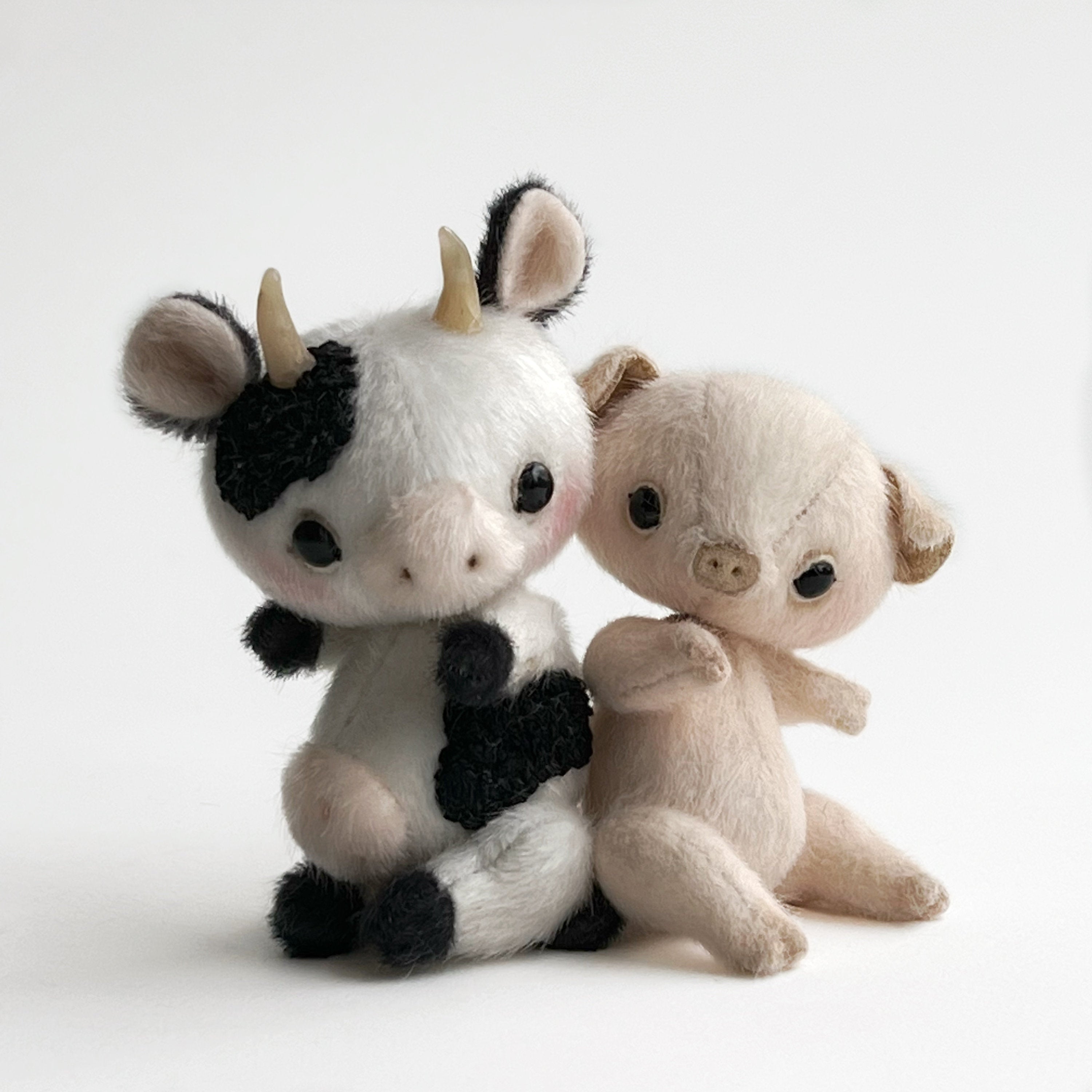 Cow - PDF sewing pattern, artist pattern, stuffed toy tutorials, soft animal, soft toy diy craft kit for adults gift by TSminibears