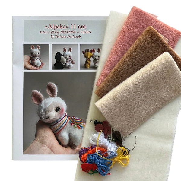 Alpaca sewing kit (International)