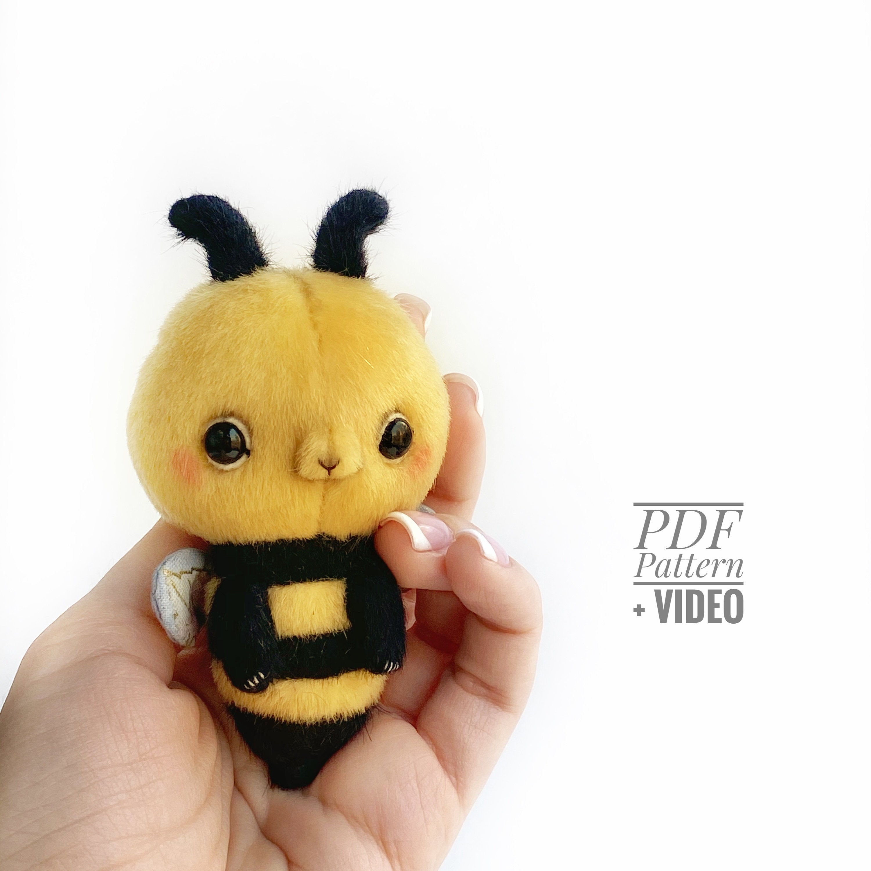 Bee PDF sewing pattern Video tutorial DIY stuffed toy pattern DIY honey bee toy kids toy pattern easy to sew for beginners TSminibears