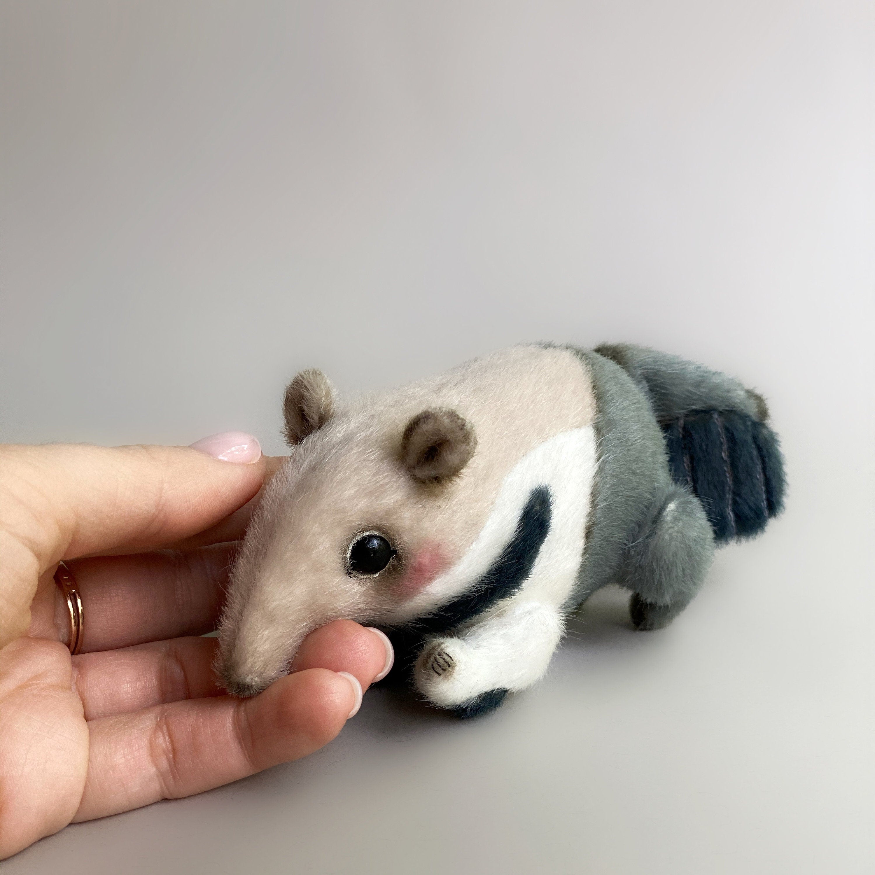 Anteater PDF sewing pattern Video tutorial DIY stuffed toy pattern DIY toy kids toy pattern easy to sew for beginners TSminibears