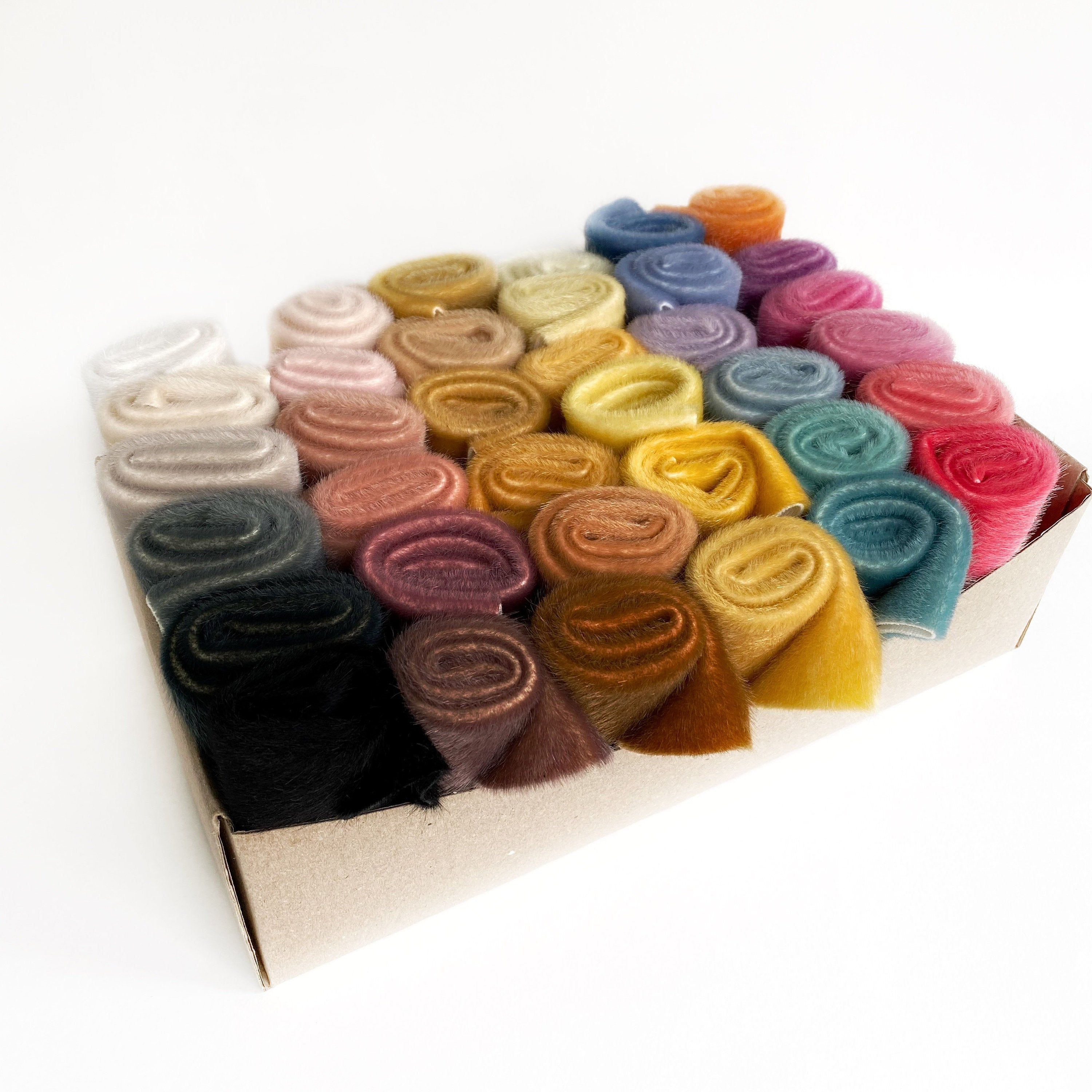 Magic box of 36 the most popular color fabrics (International)